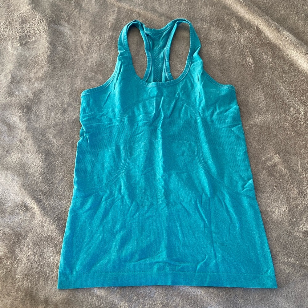 Used Lululemon Swiftly tech Sz 6 Blue Aqua